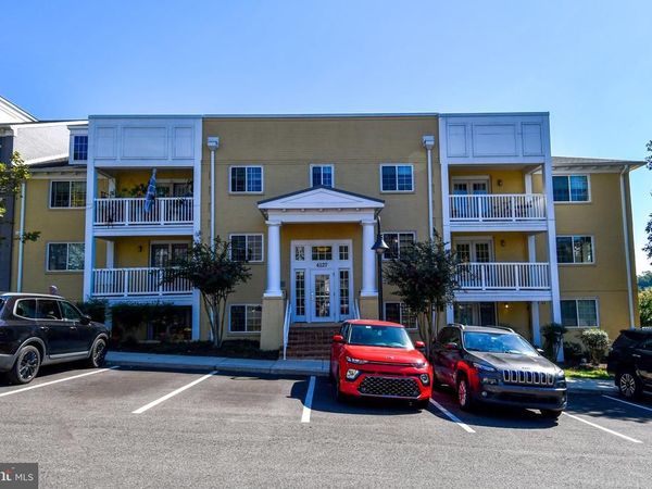 4127 S FOUR MILE RUN DRIVE DRIVE, Unit 304, ARLINGTON, VA 22204