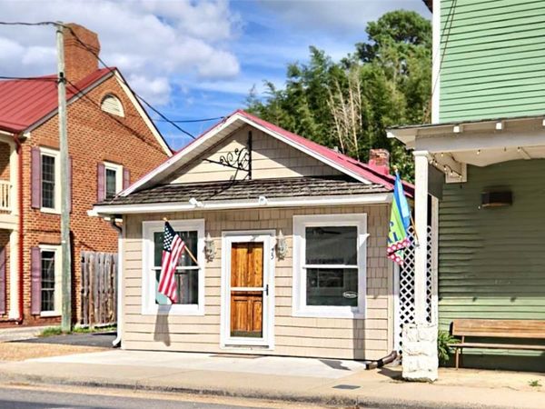 55 Cross Street, Urbanna, VA 23175