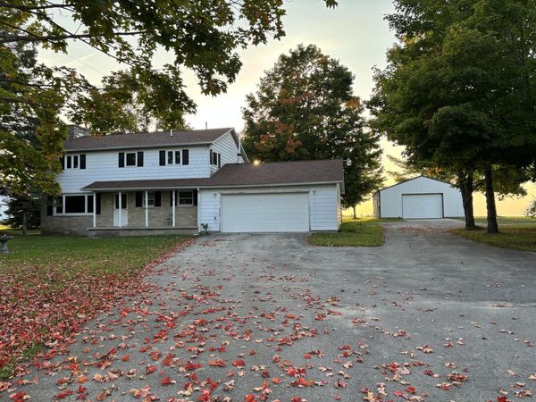 5476 M-33, Onaway, MI 49765