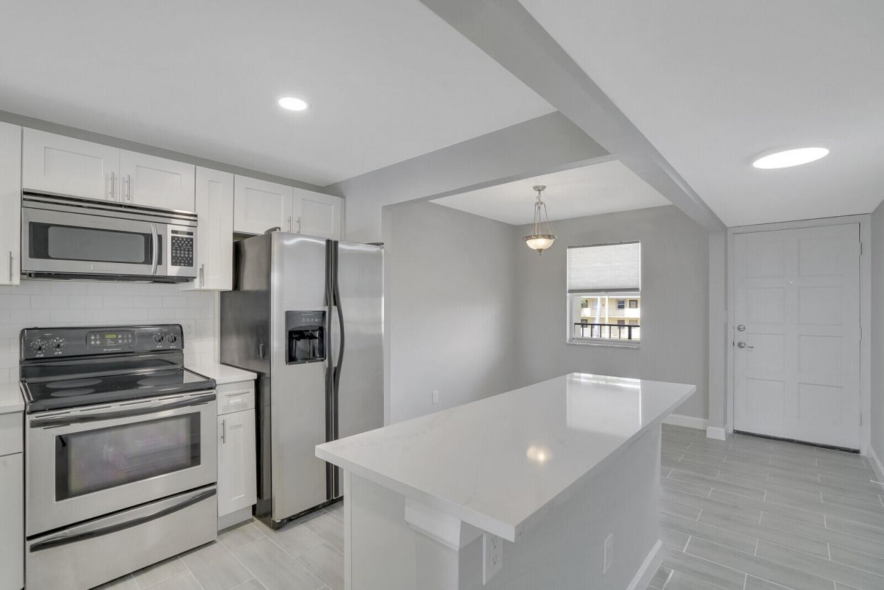 777 S Federal Highway, Unit E301, Pompano Beach, FL 33062 Photo