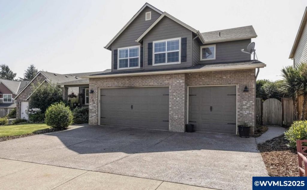 741 Van Buren Dr Nw, Salem, OR 97304 Main Photo