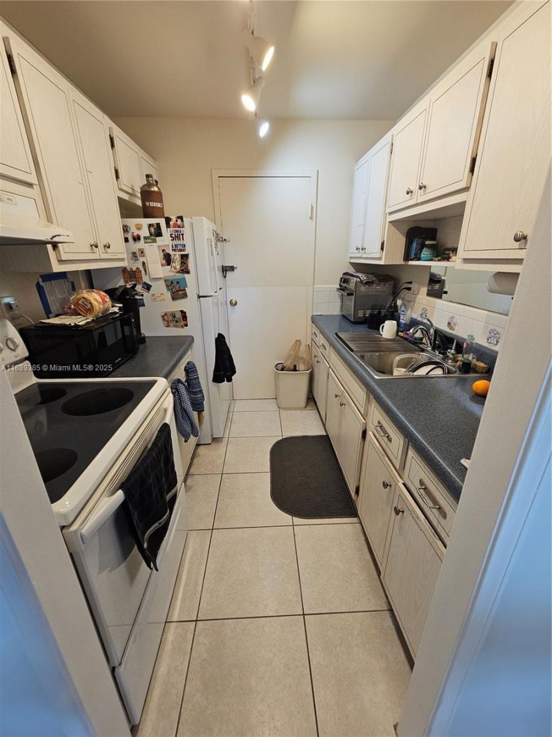 900 NE 18th Ave, Unit 709, Fort Lauderdale, FL 33304 Photo