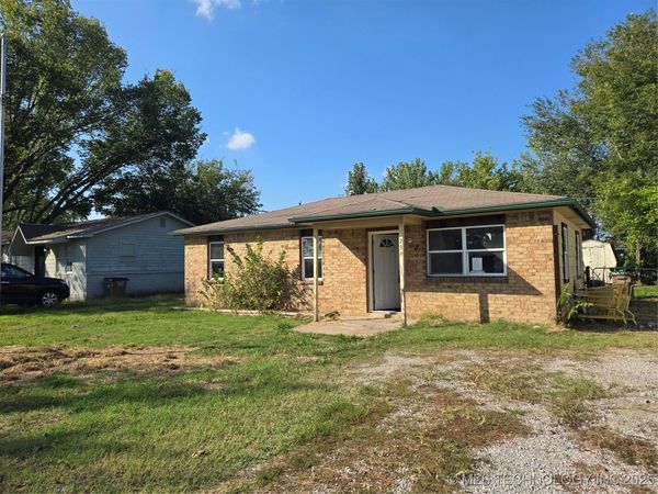 299 W Cherry Avenue, Sperry, OK 74073