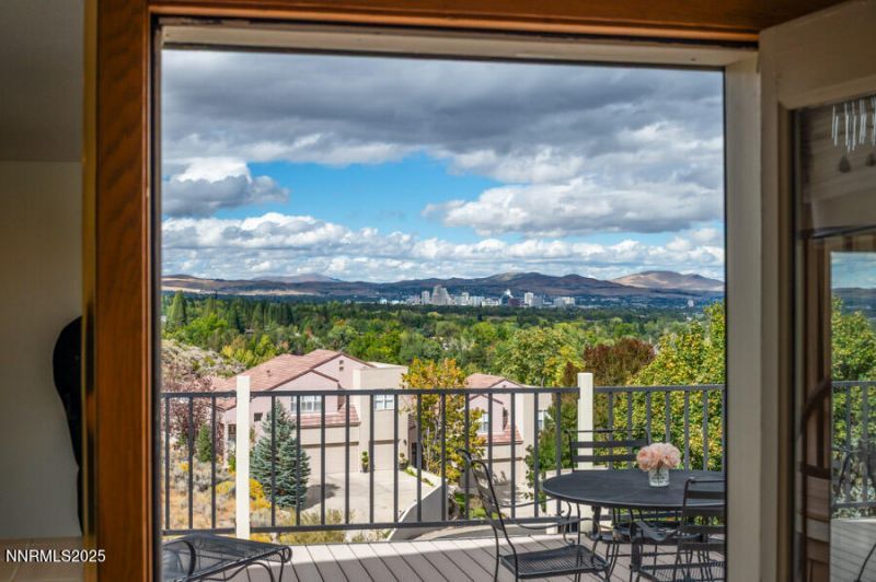 2220 Stone Mountain Circle, Reno, NV 89519 Photo