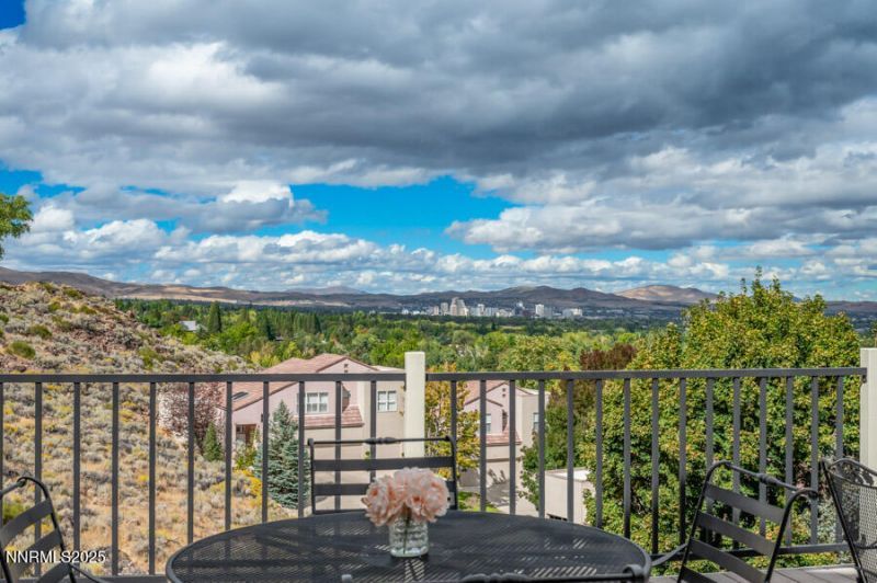 2220 Stone Mountain Circle, Reno, NV 89519 Photo