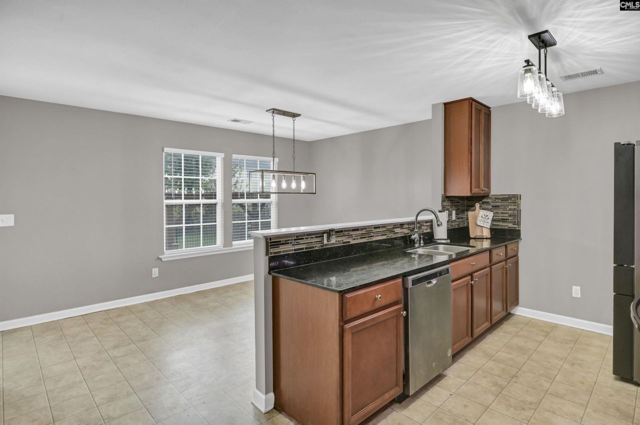 246 Whitton Lane Photo 13