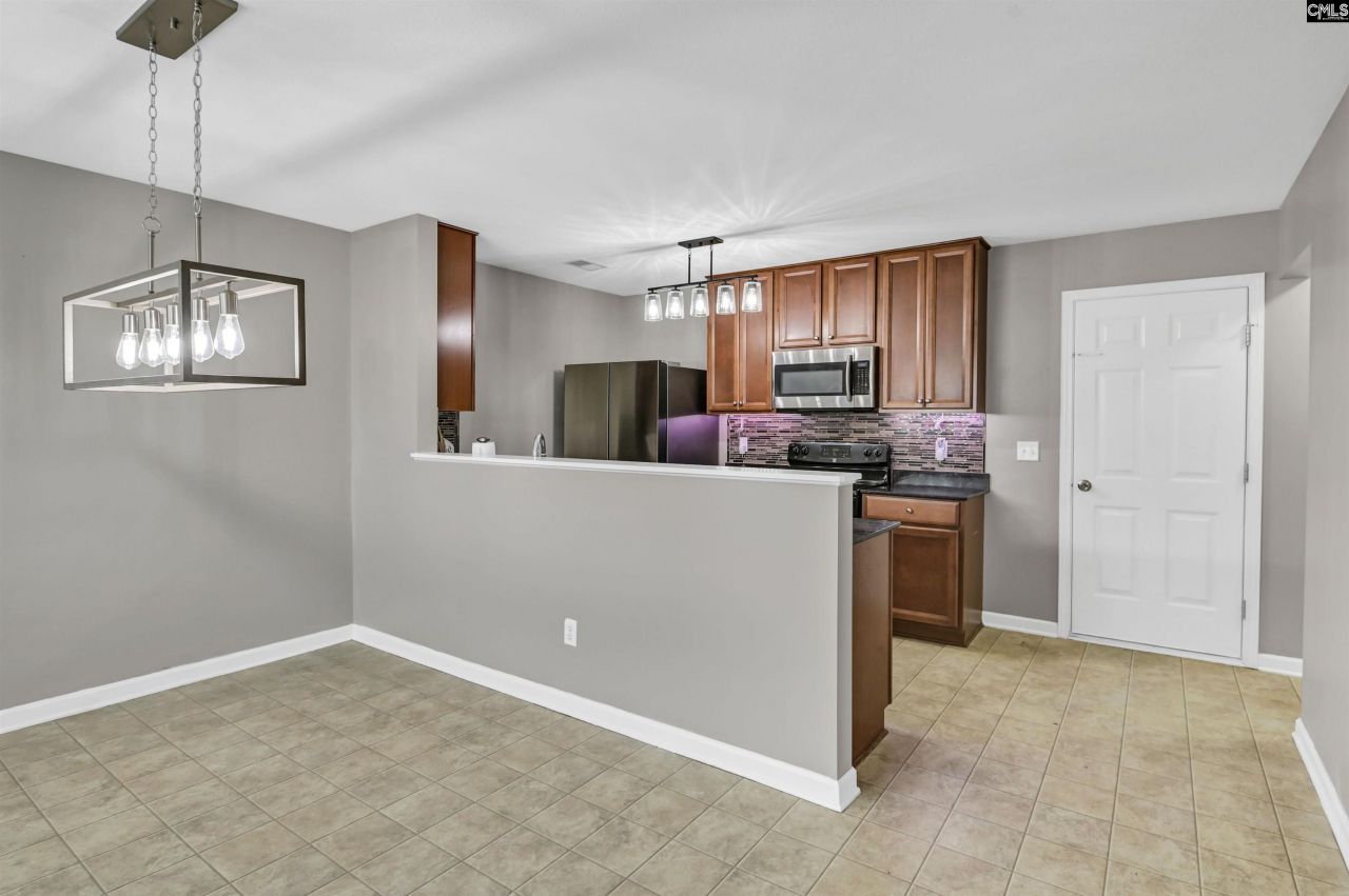 246 Whitton Lane Photo 18