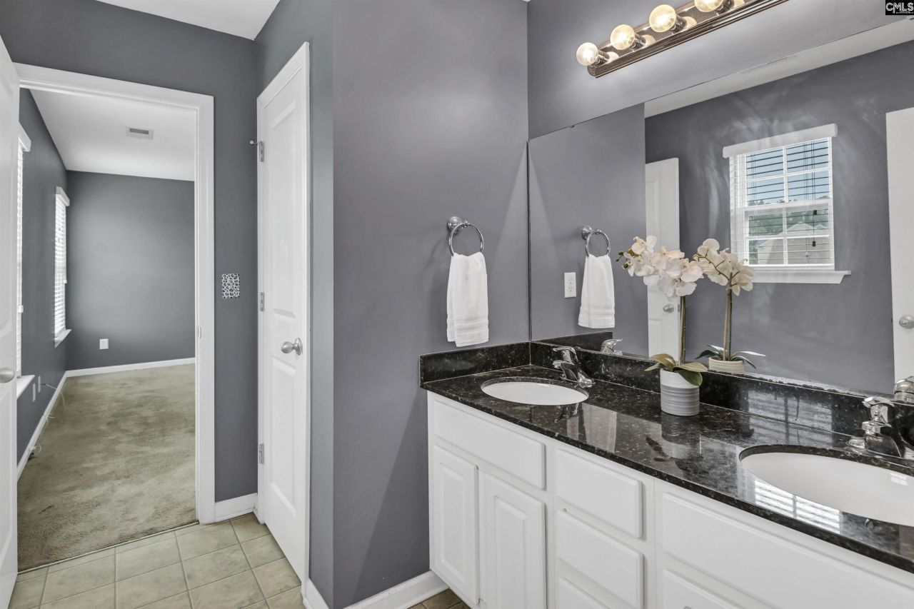 246 Whitton Lane Photo 25