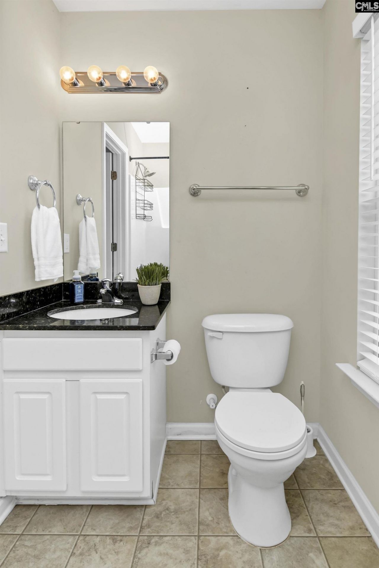 246 Whitton Lane Photo 32