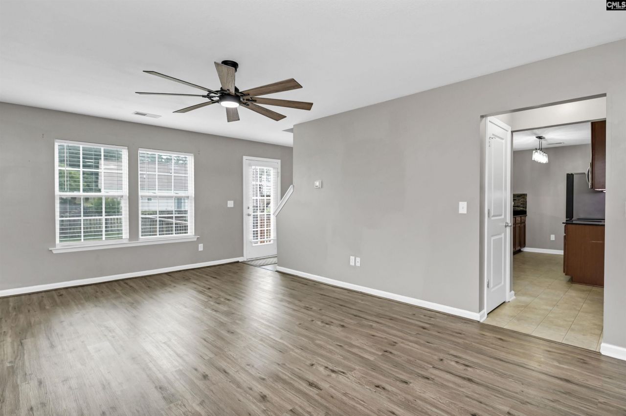 246 Whitton Lane Photo 8