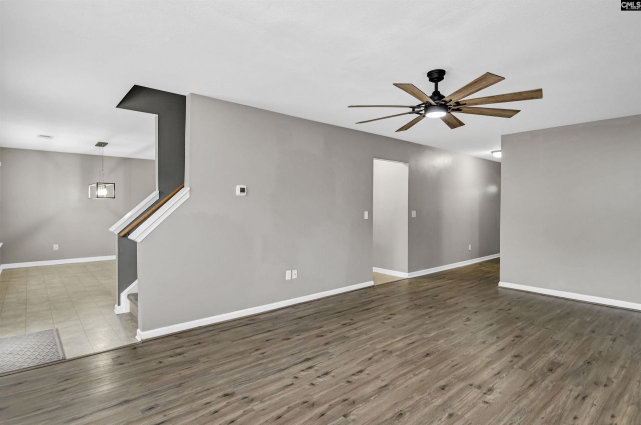 246 Whitton Lane Photo 9