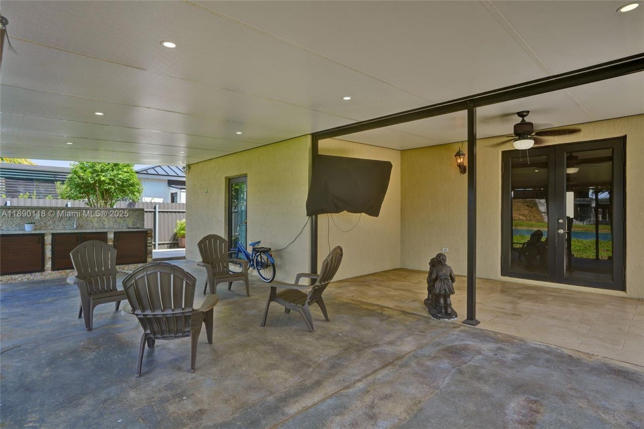 27700 SW 135th Ave Rd, Homestead, FL 33032 Photo