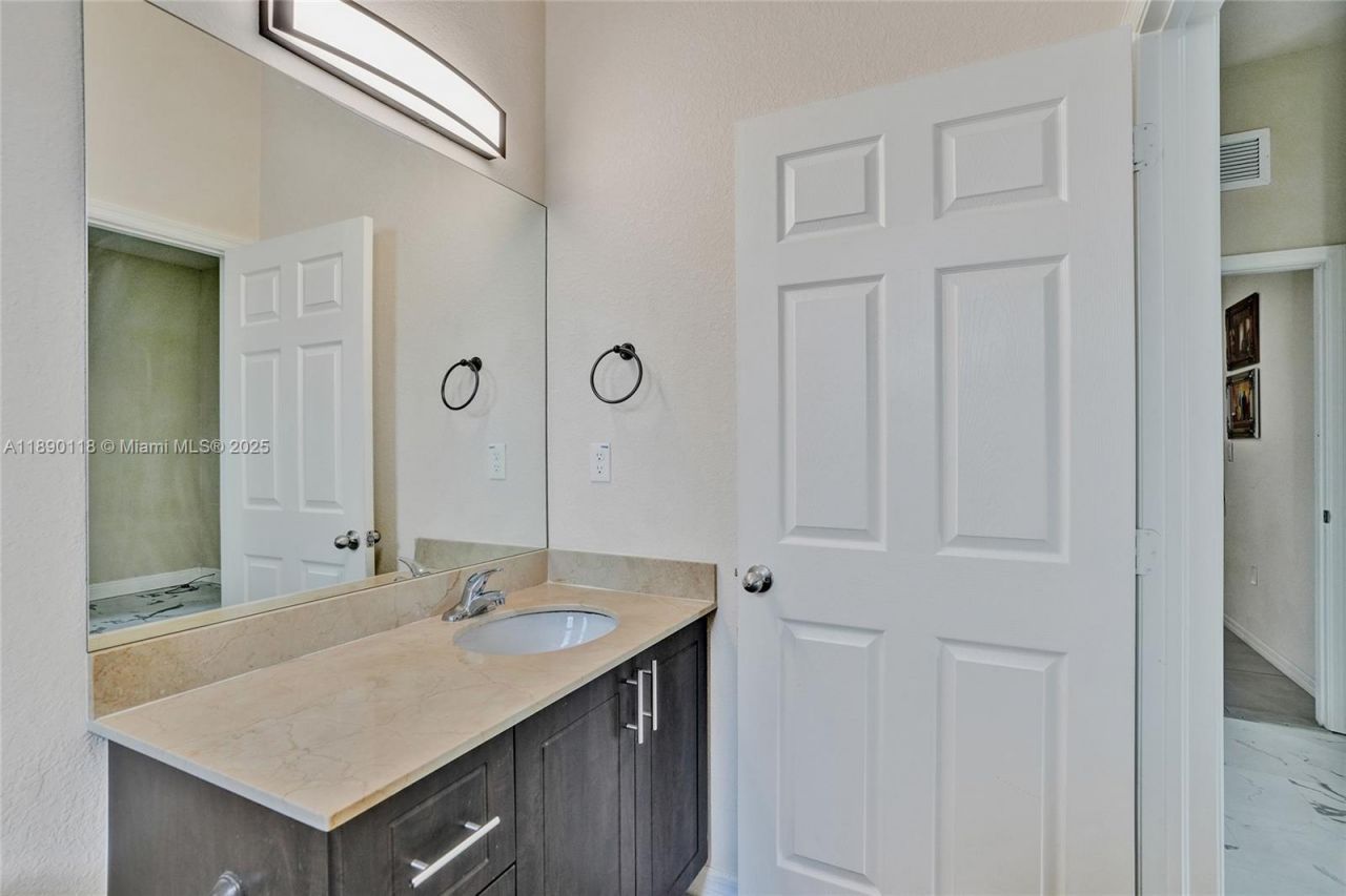 27700 SW 135th Ave Rd, Homestead, FL 33032 Photo