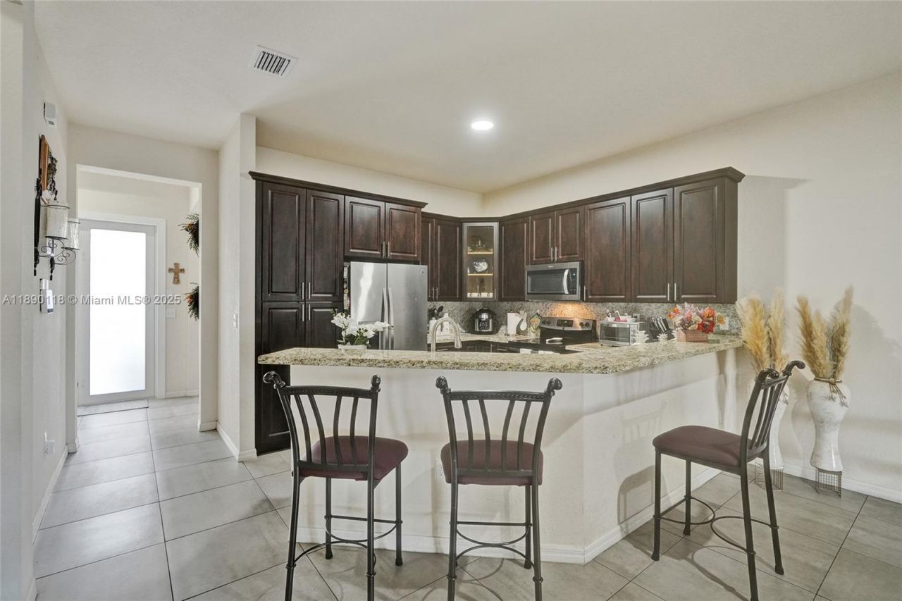 27700 SW 135th Ave Rd, Homestead, FL 33032 Photo