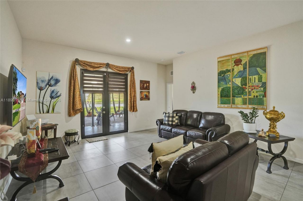 27700 SW 135th Ave Rd, Homestead, FL 33032 Photo