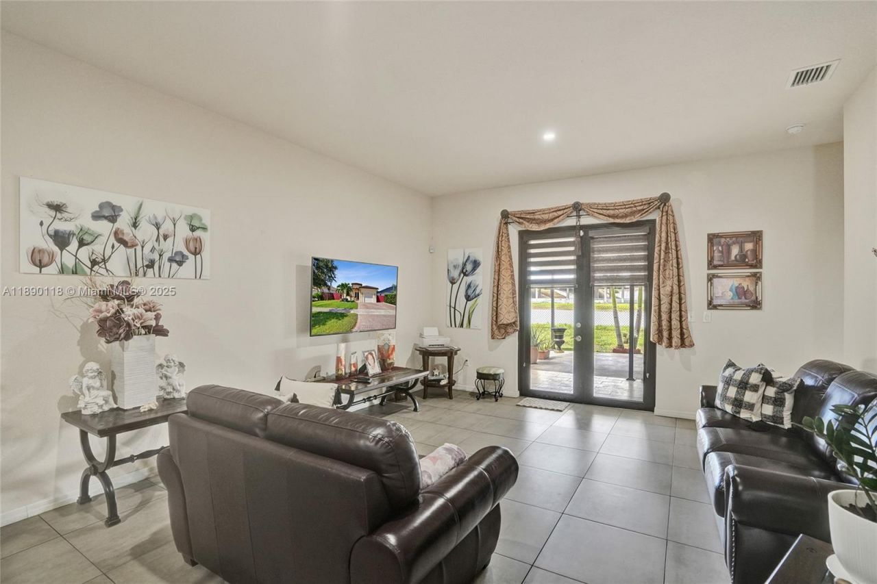 27700 SW 135th Ave Rd, Homestead, FL 33032 Photo