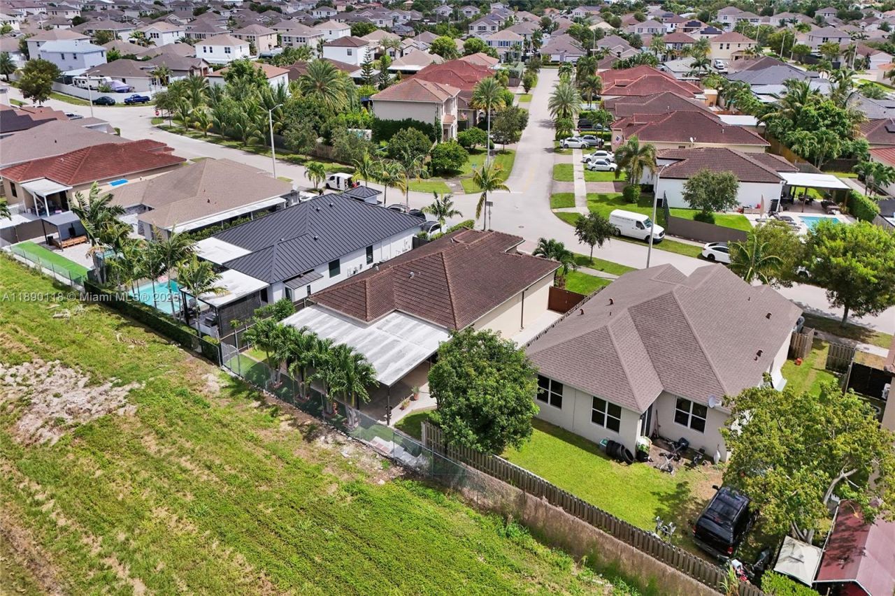 27700 SW 135th Ave Rd, Homestead, FL 33032 Photo