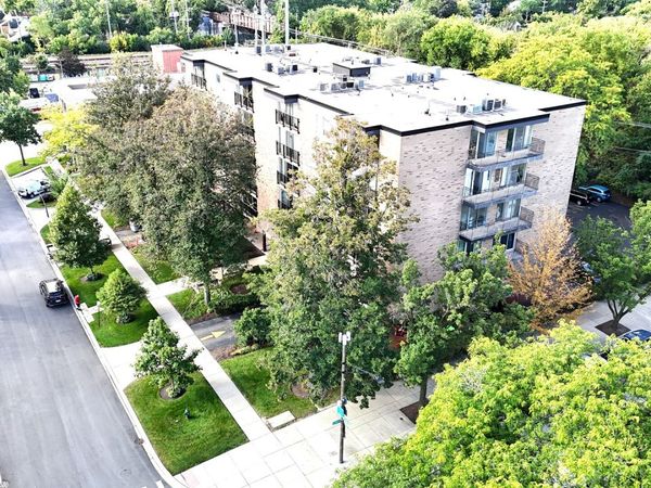 424 Park Avenue, Unit 206, River Forest, IL 60305