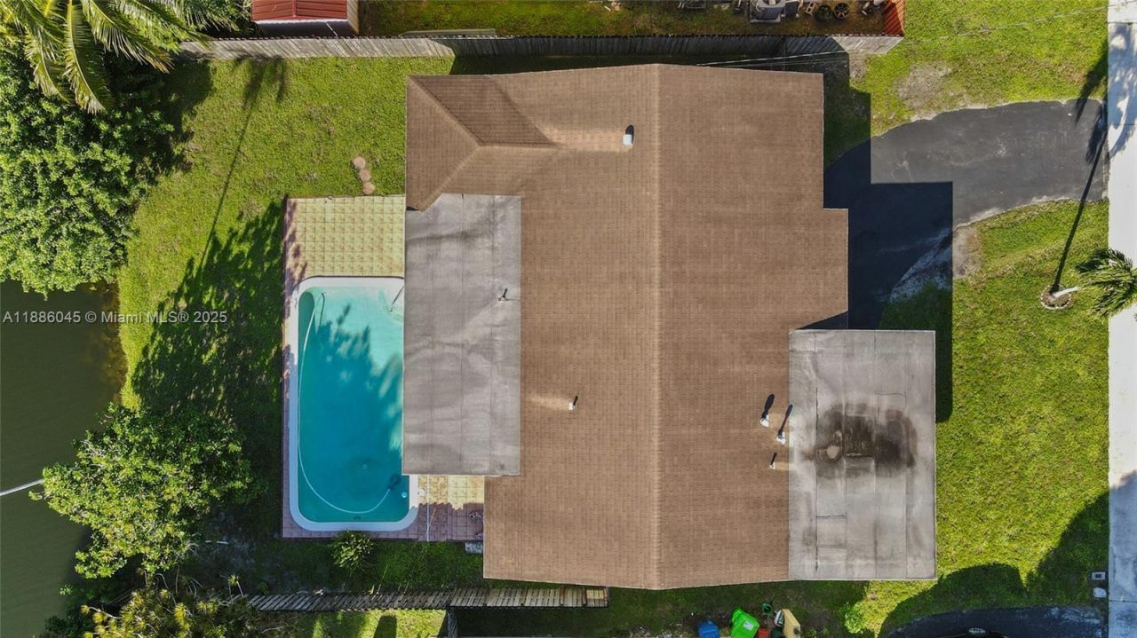 7070 NW 21st St, Sunrise, FL 33313 Photo