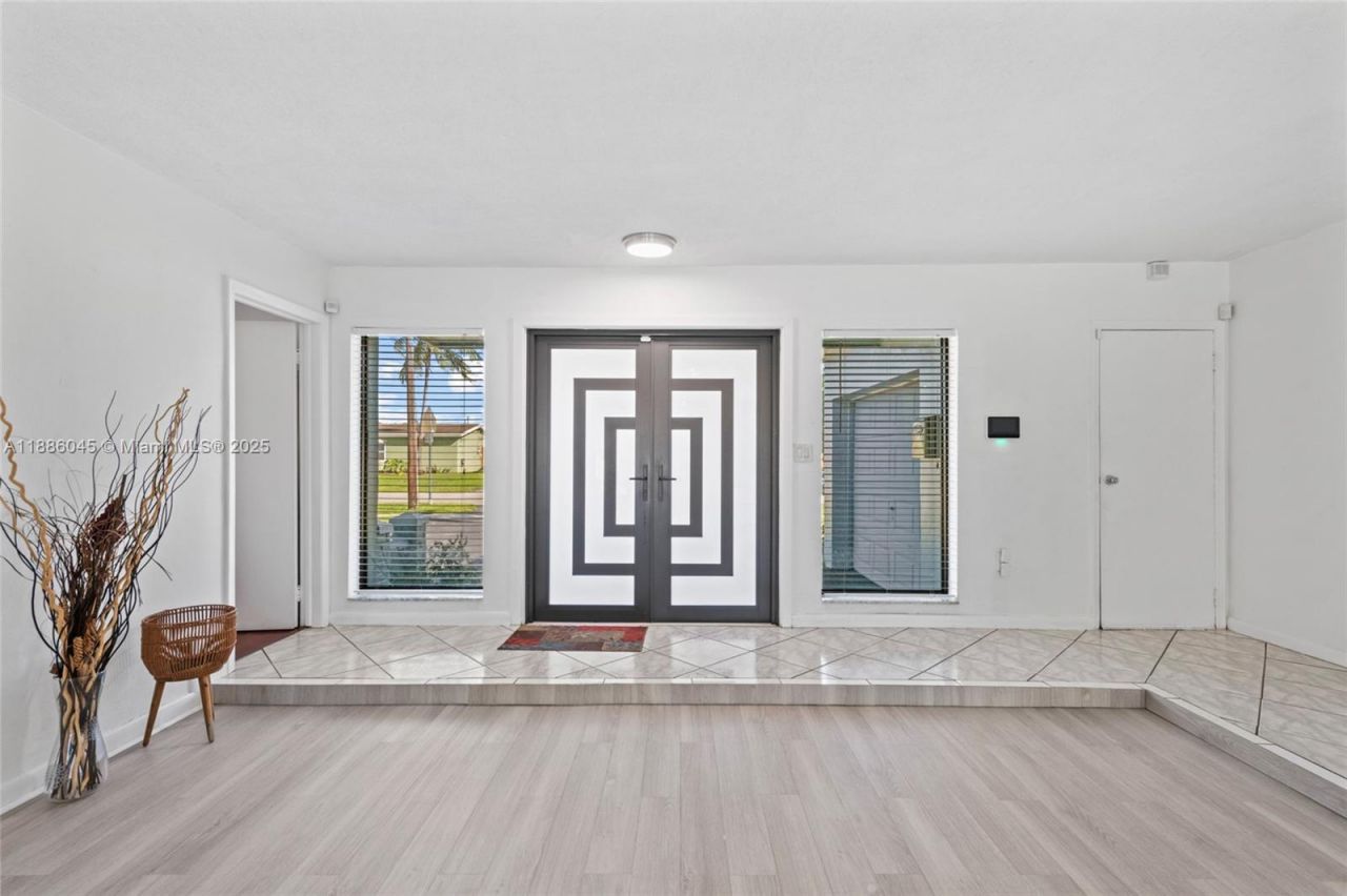 7070 NW 21st St, Sunrise, FL 33313 Photo