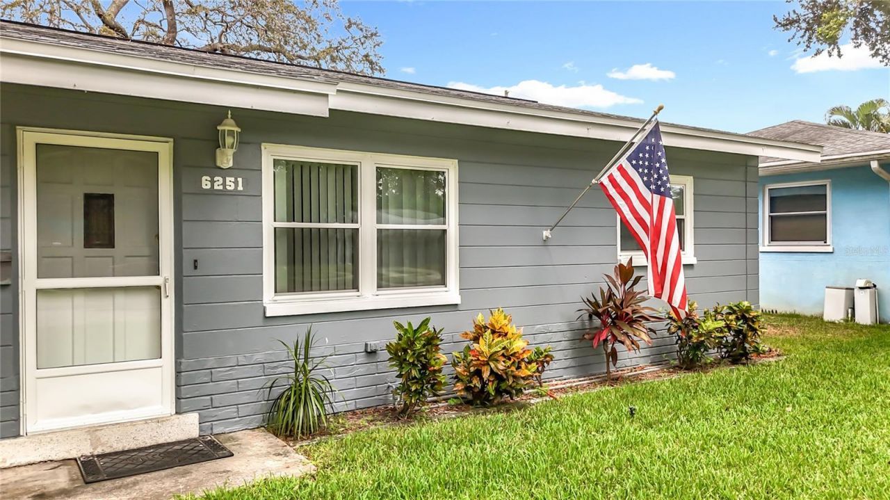 6251 2nd Avenue S, Saint Petersburg, FL 33707 Photo