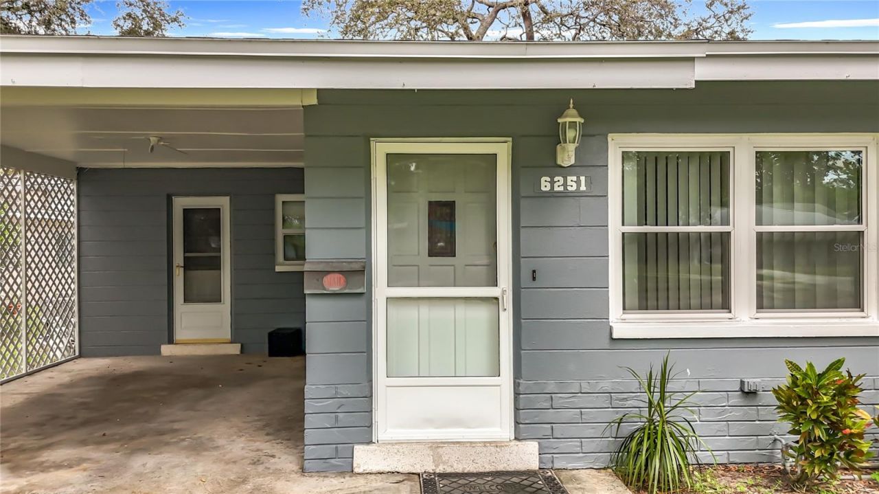 6251 2nd Avenue S, Saint Petersburg, FL 33707 Photo