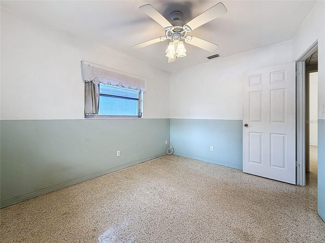 6251 2nd Avenue S, Saint Petersburg, FL 33707 Photo