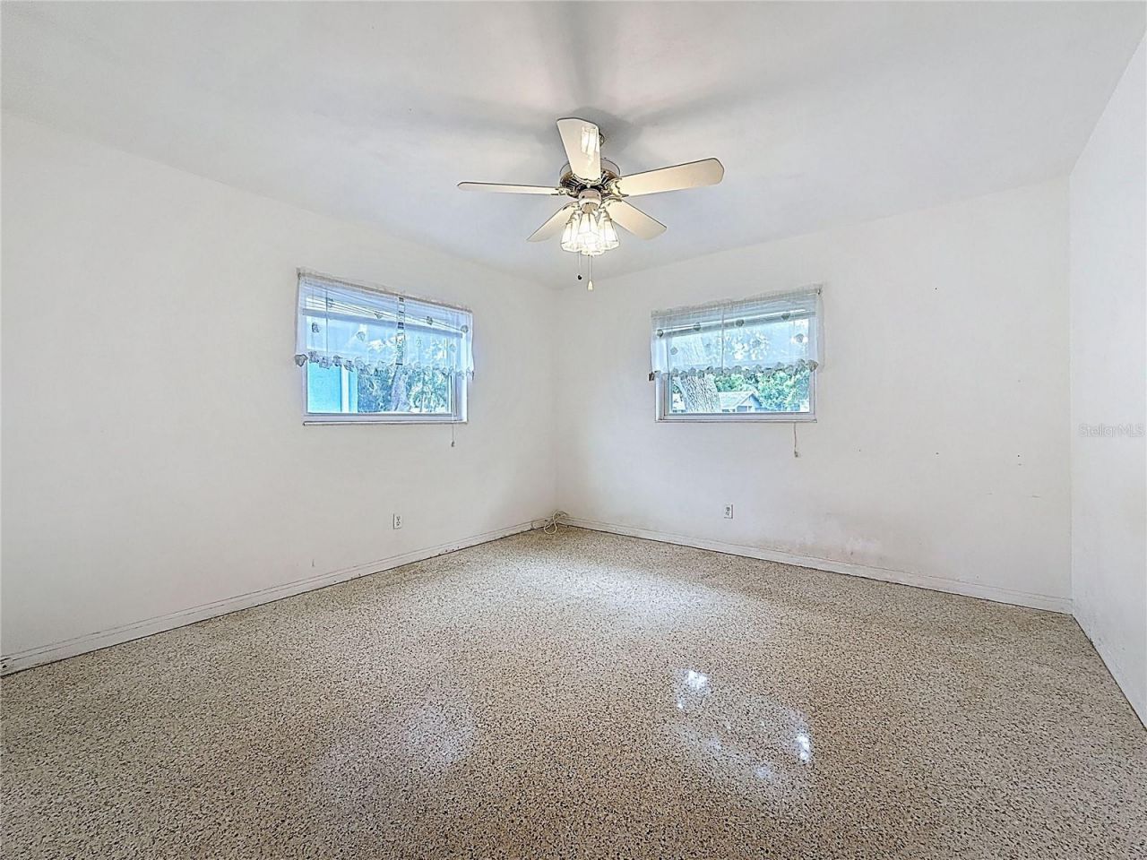 6251 2nd Avenue S, Saint Petersburg, FL 33707 Photo