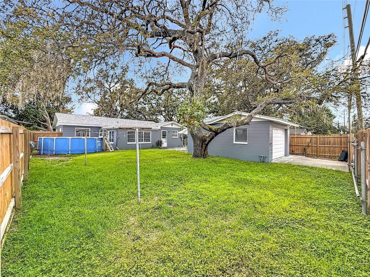 6251 2nd Avenue S, Saint Petersburg, FL 33707 Photo