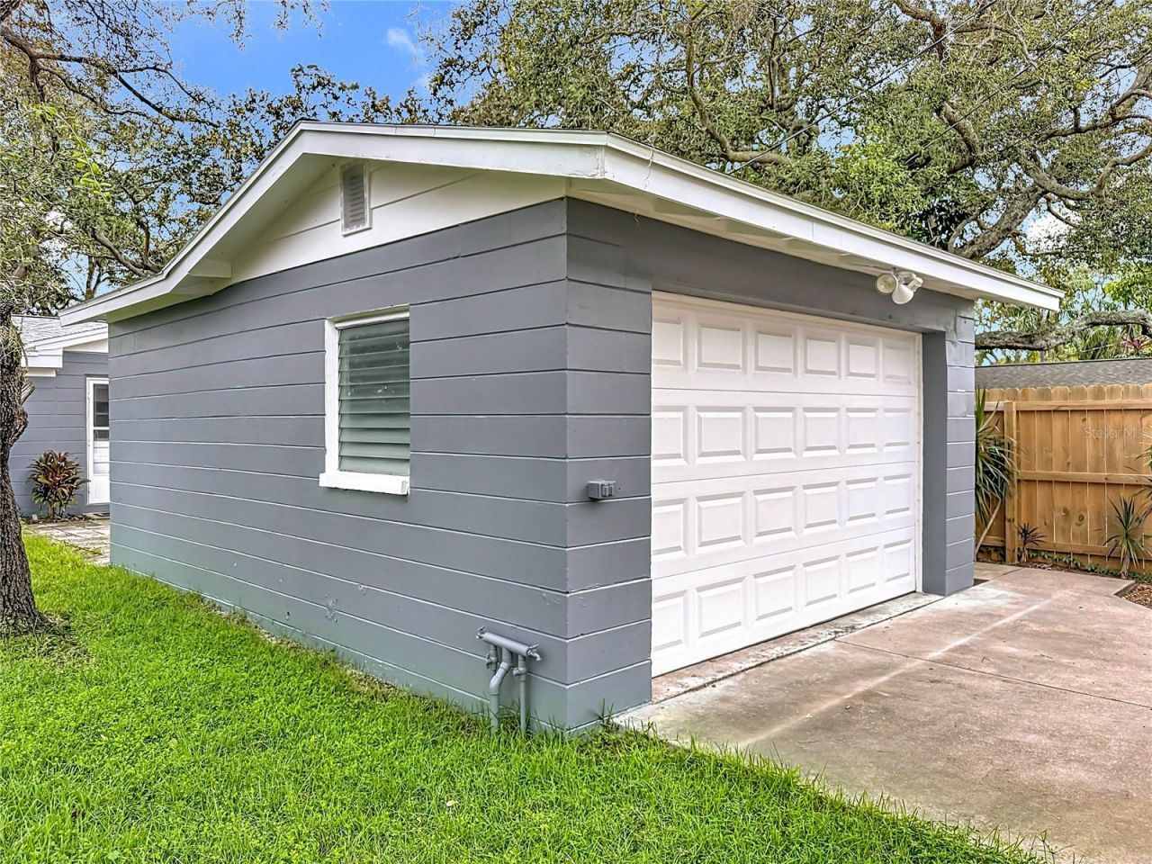 6251 2nd Avenue S, Saint Petersburg, FL 33707 Photo