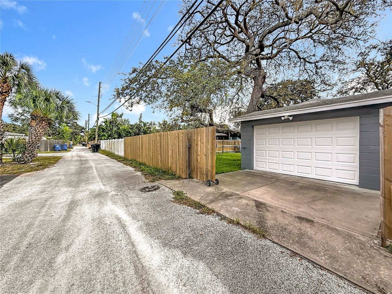 6251 2nd Avenue S, Saint Petersburg, FL 33707 Photo