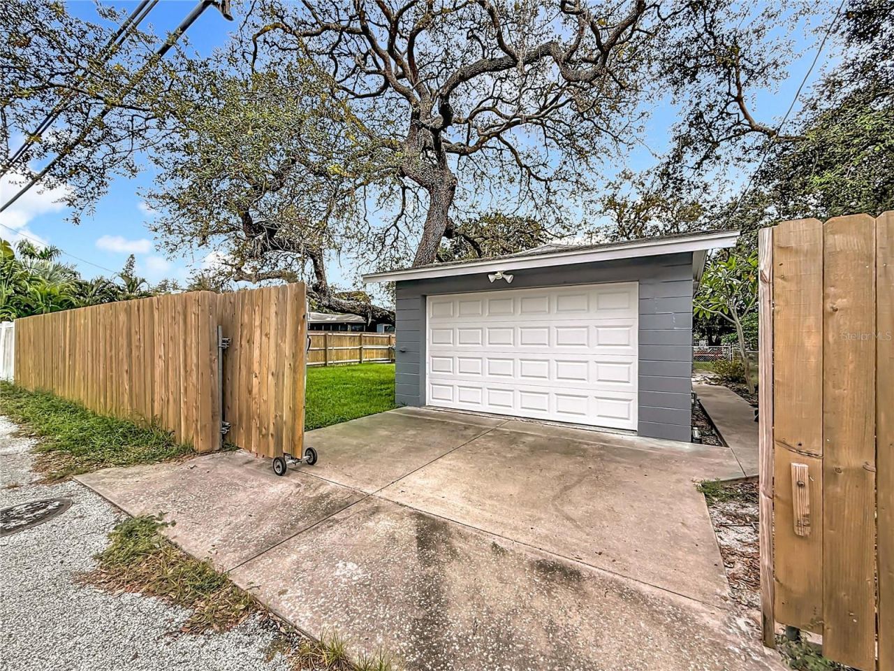 6251 2nd Avenue S, Saint Petersburg, FL 33707 Photo