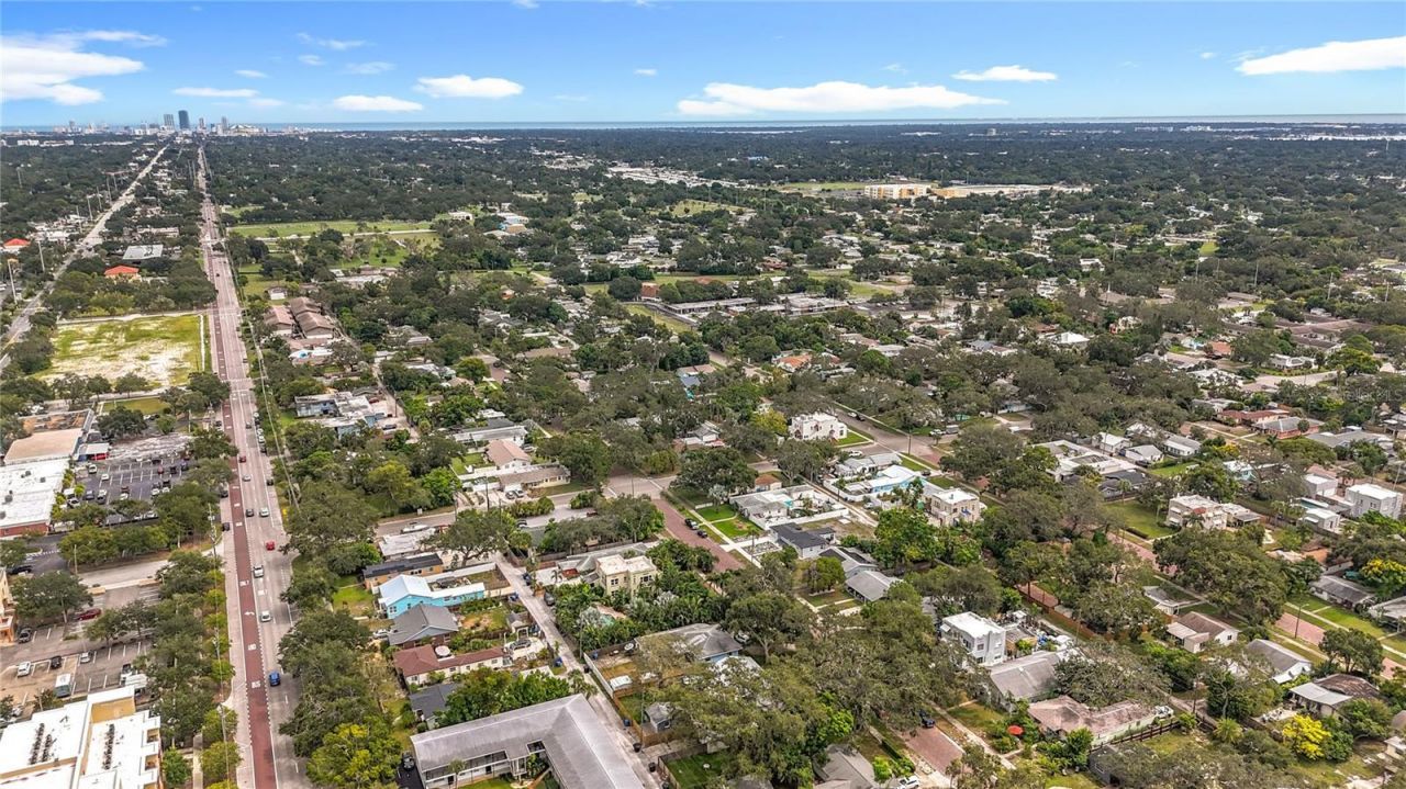 6251 2nd Avenue S, Saint Petersburg, FL 33707 Photo