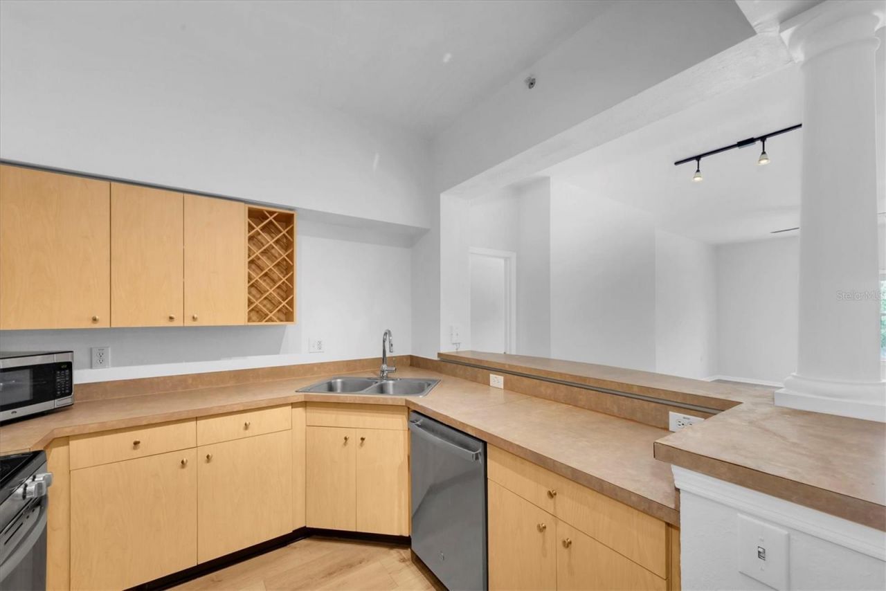 100 4th Avenue S, Unit 223, Saint Petersburg, FL 33701 Photo