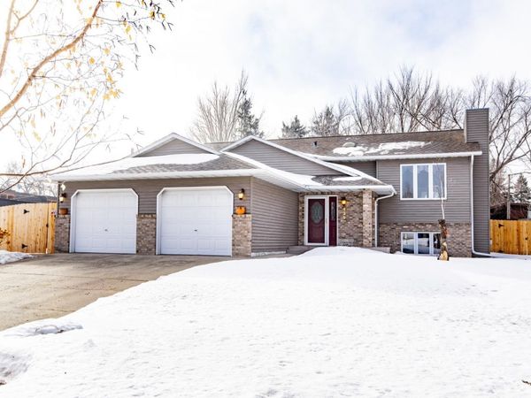 429 Valley Avenue, Moorhead, MN 56560