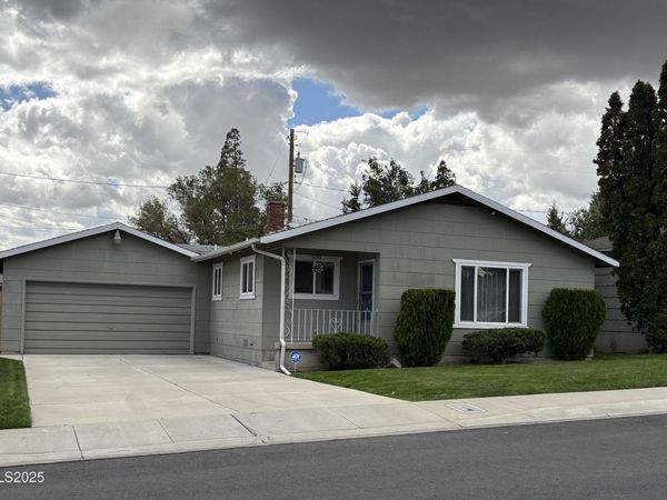 230 Glenmanor Drive, Reno, NV 89509