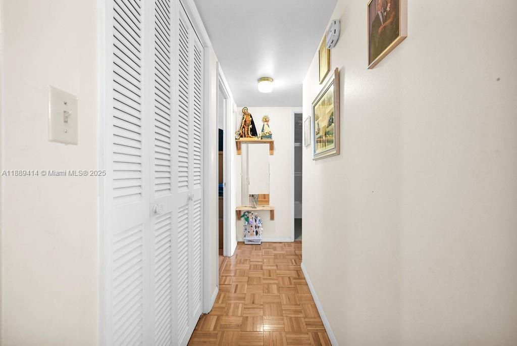 4800 Hillcrest Ln, Unit 210, Hollywood, FL 33021 Photo