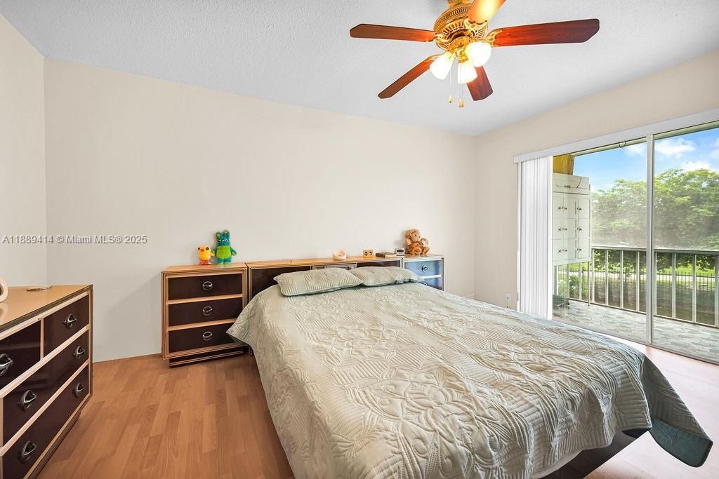 4800 Hillcrest Ln, Unit 210, Hollywood, FL 33021 Photo