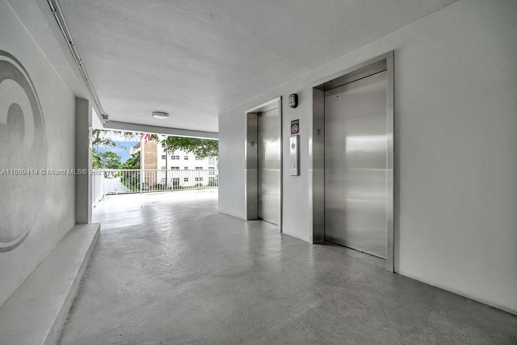 4800 Hillcrest Ln, Unit 210, Hollywood, FL 33021 Photo