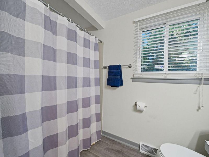 2627 Hubbell Road, Columbus, OH 43232 Photo 14