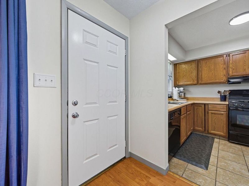 2627 Hubbell Road, Columbus, OH 43232 Photo 4