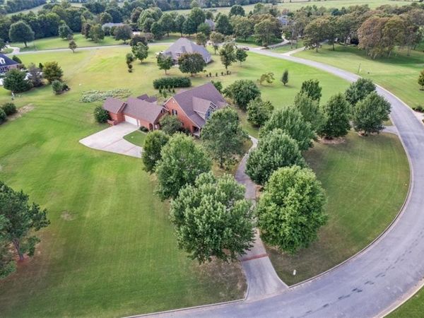 453 Sonoma Circle, Fayetteville, AR 72703