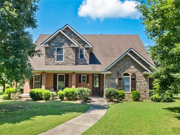453 Sonoma Circle, Fayetteville, AR 72703