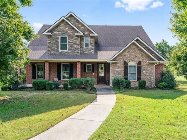 453 Sonoma Circle, Fayetteville, AR 72703