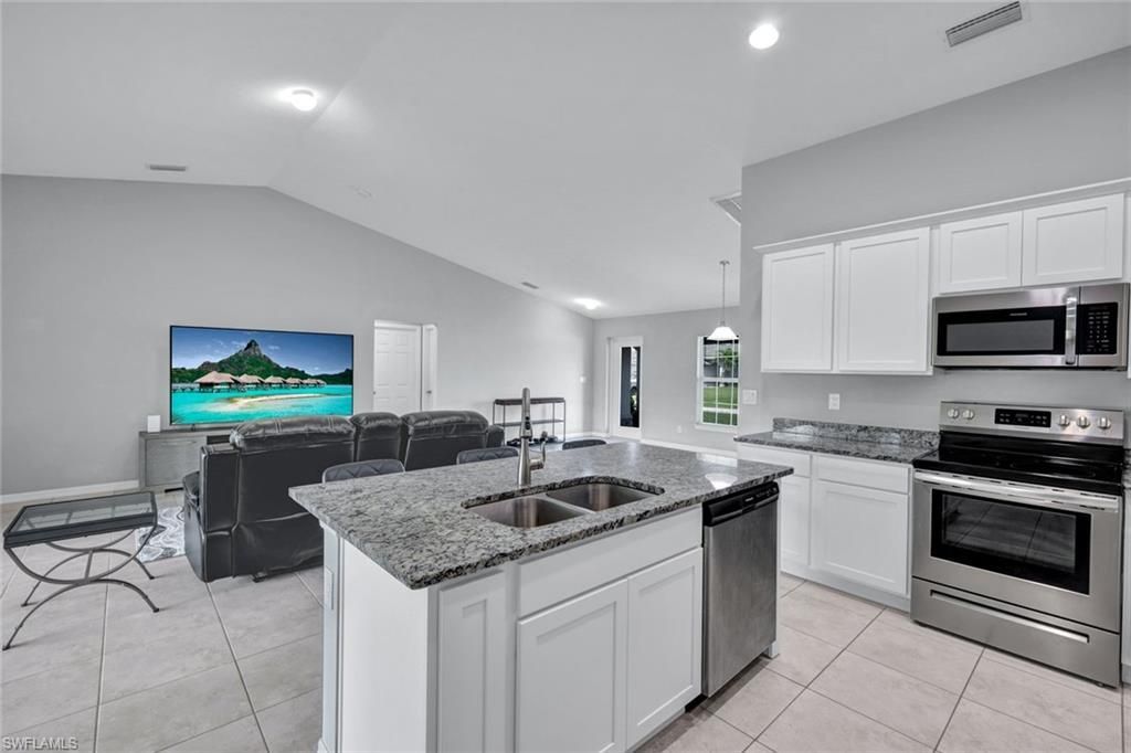 216 NW 9th Ter, Cape Coral, FL 33993 Photo