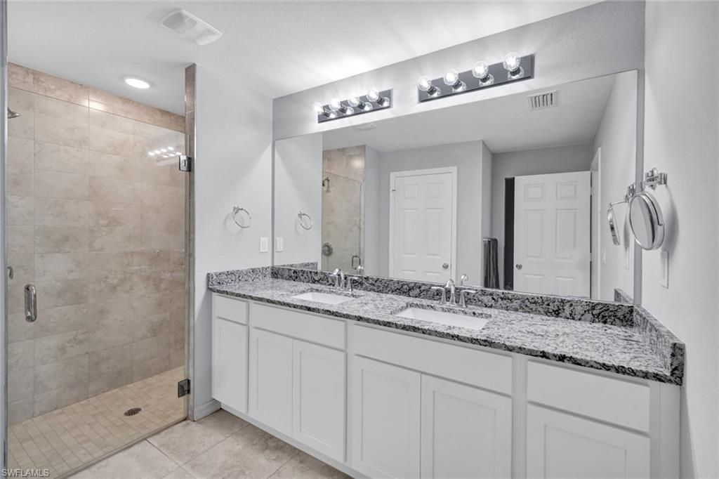 216 NW 9th Ter, Cape Coral, FL 33993 Photo