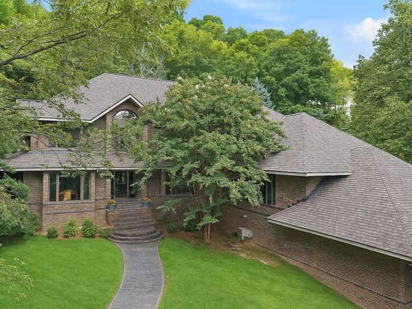 5543 Stanford Dr, Nashville, TN 37215