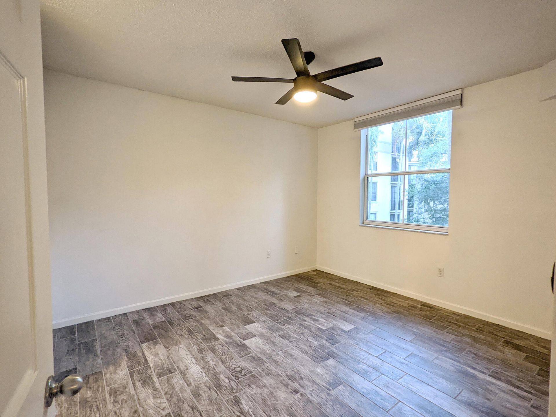 630 S Sapodilla Avenue, Unit 308, West Palm Beach, FL 33401 Photo