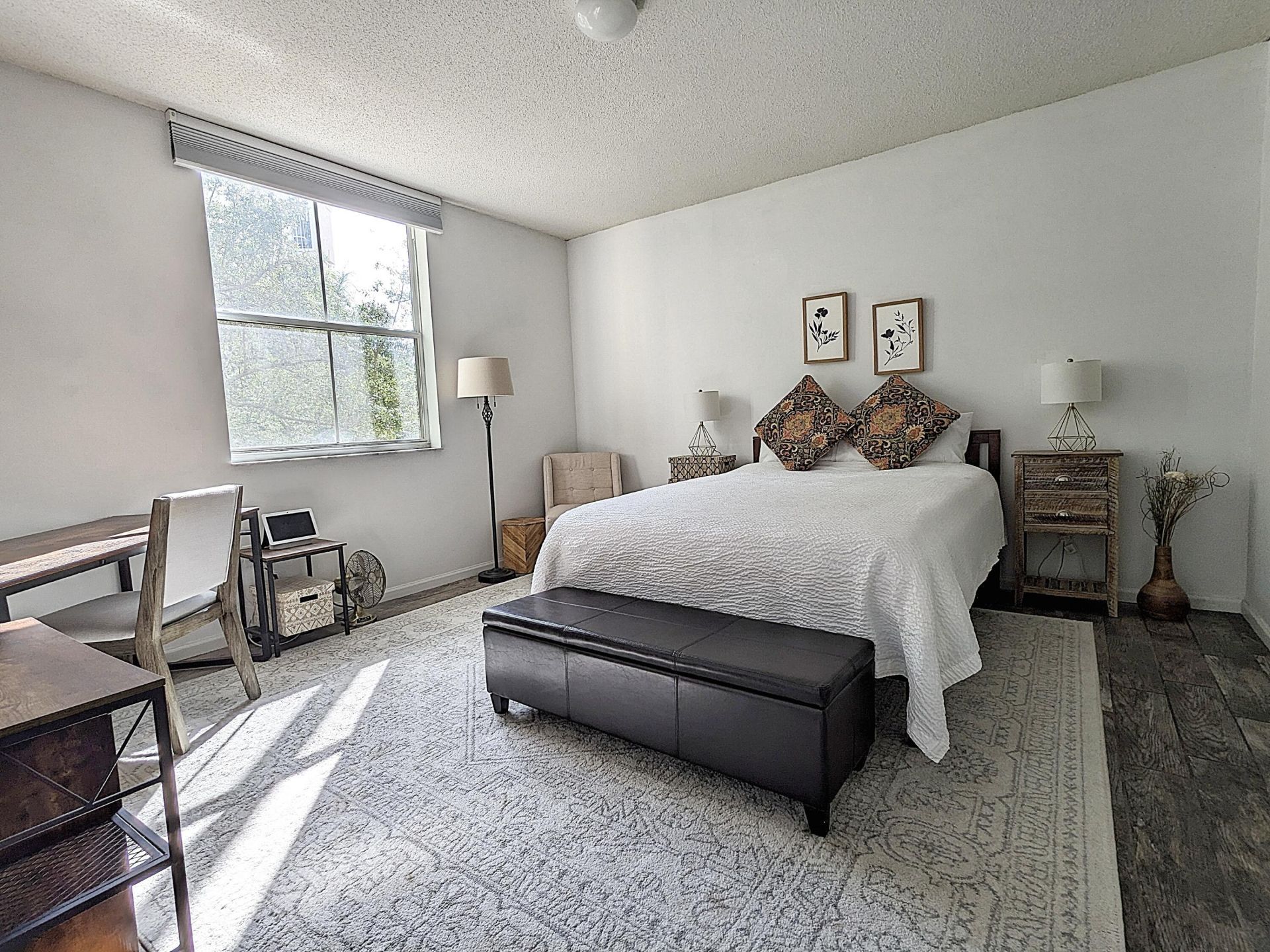 630 S Sapodilla Avenue, Unit 308, West Palm Beach, FL 33401 Photo