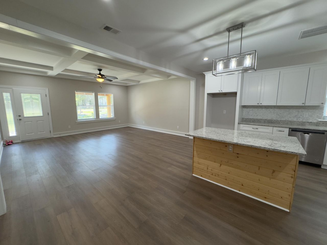 438 Locust Street Photo 11